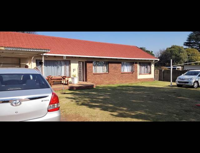 3 BEDROOM HOUSE FOR SALE IN BRACKENDOWNS